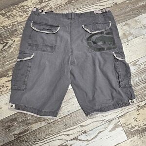 Vintage ECKO UNLTD. Men's Cargo Shorts Rhino Design Embroidered Logo Sz 38 Y2K